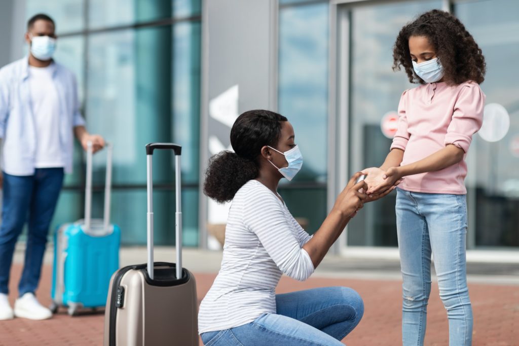 Family traveling with kid